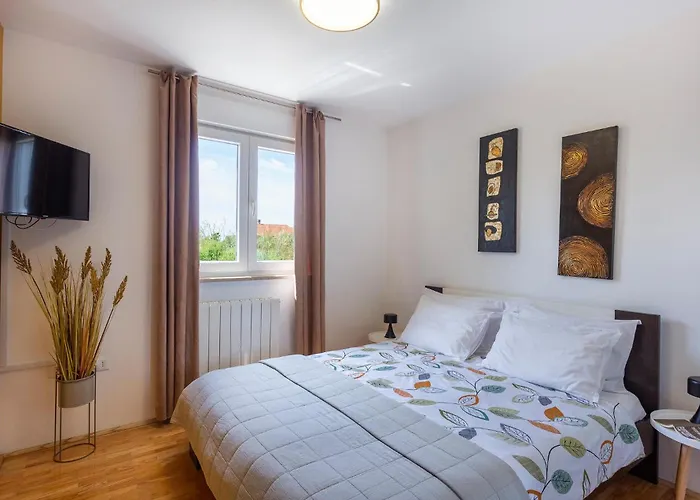 Awesome Home In Pula With Wifi